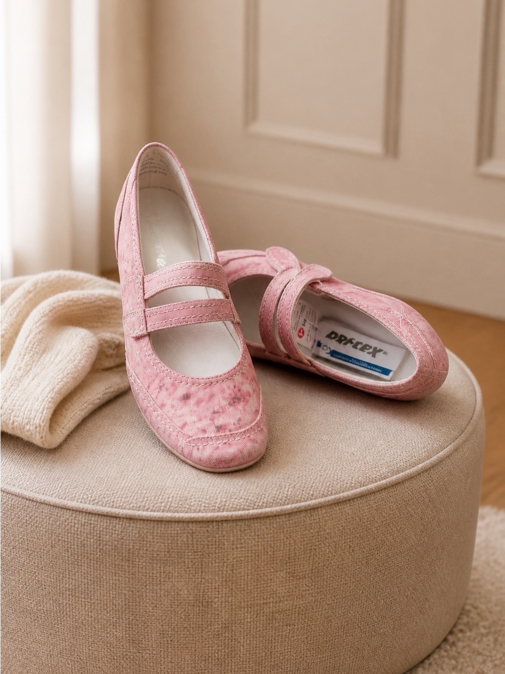 Ros Hommerson Chelsea Mary Jane Flats Watercolor Iridescent 8SS (Super Slim)